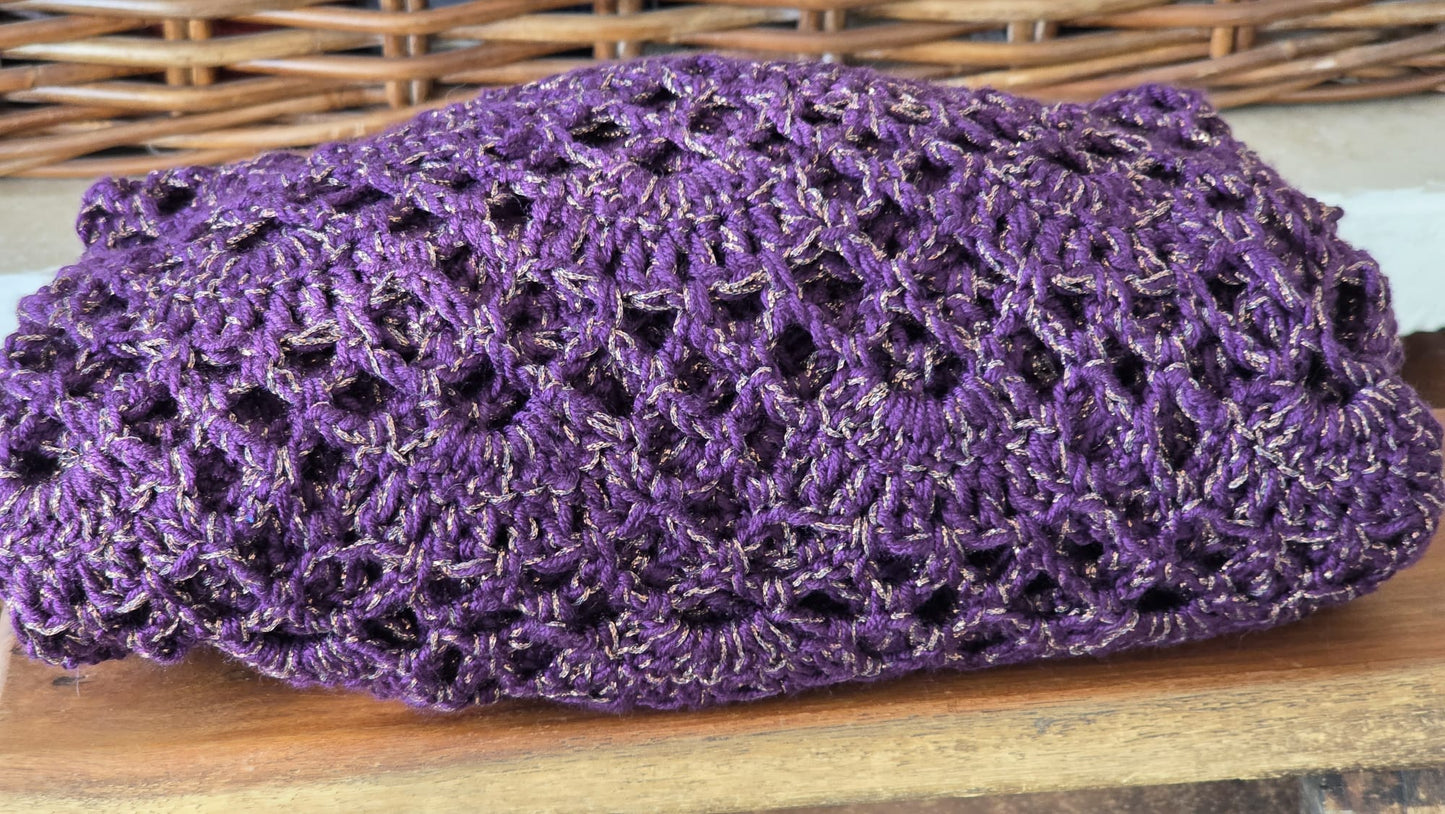 Chal de ganchillo en lana con lurex