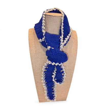 Pañuelo de cuello de ganchillo en lana