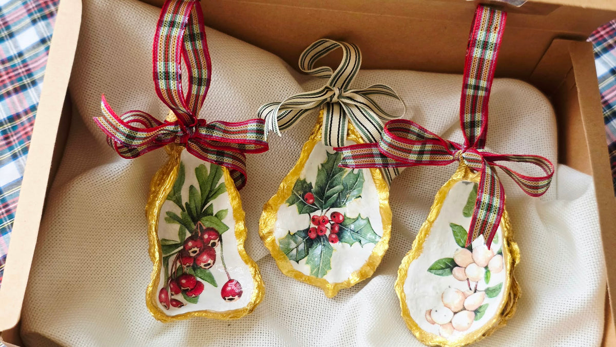 ADORNOS NAVIDEÑOS CON CONCHAS DE OSTIONES