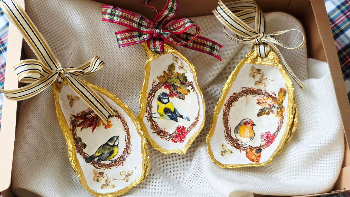 ADORNOS NAVIDEÑOS CON CONCHAS DE OSTIONES