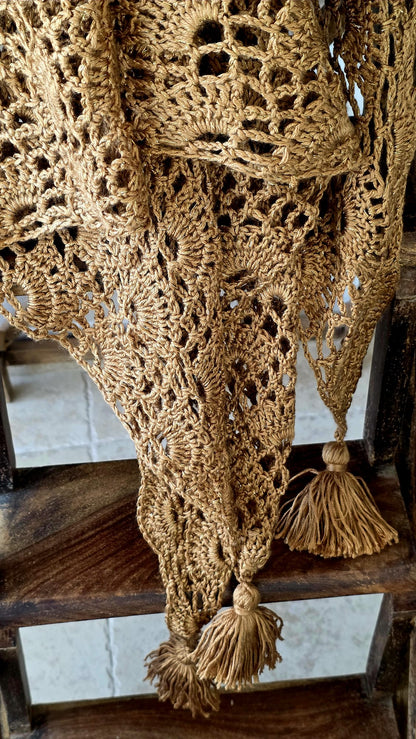 Chal de ganchillo en lana con lurex