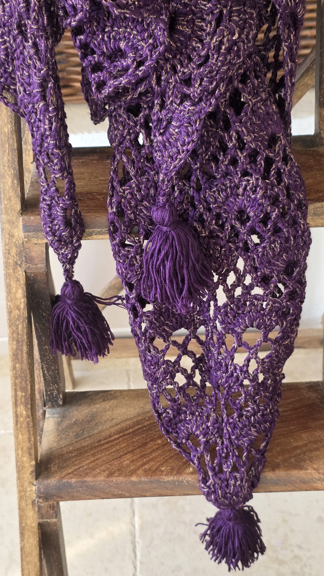 Chal de ganchillo en lana con lurex