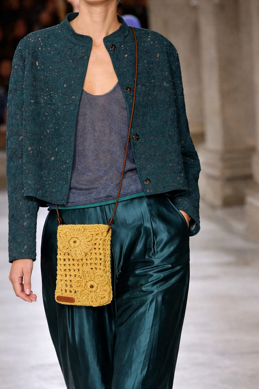 Bolso de ganchillo portamóvil